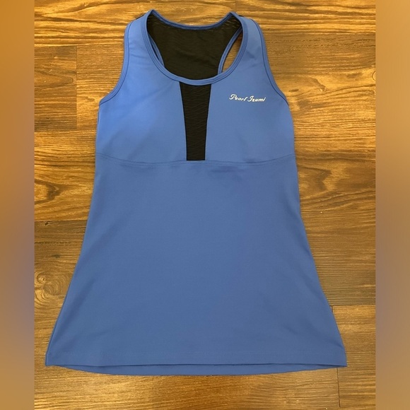 Pearl Izumi Tops - Pearl Izumi Women's Fly Sports T-Shirt Size M